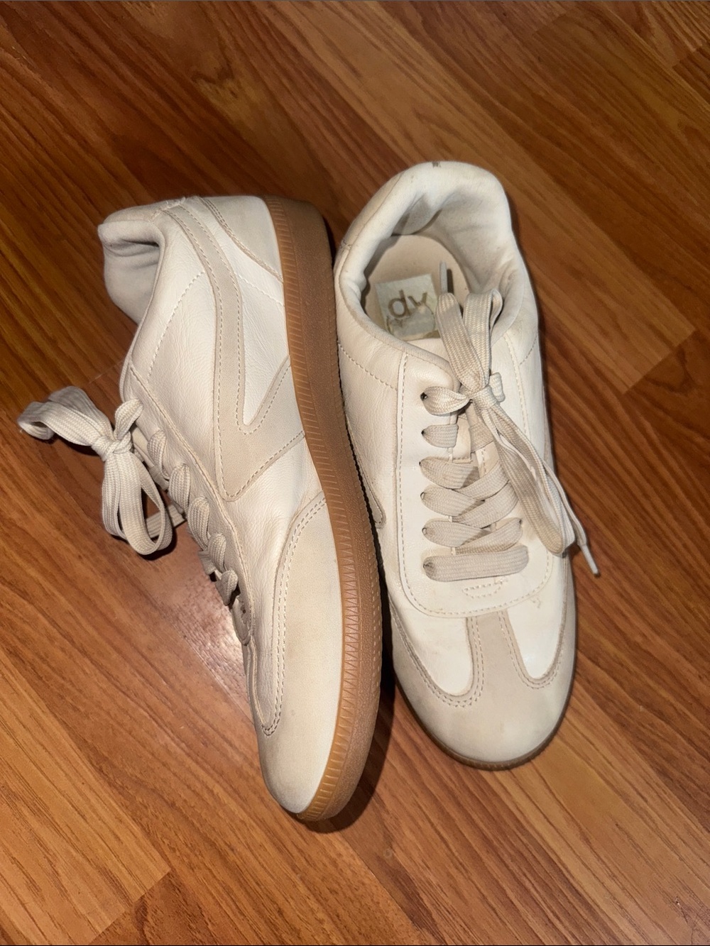 T.J.Maxx Off-White Sneakers with Gum Sole